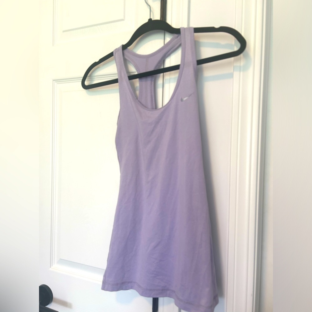 Lavender dry fit Nike tank 💜
